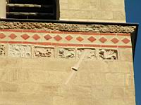 Lyon, Abbaye d'Ainay, Clocher-Porche, Plaques sculptees (4)